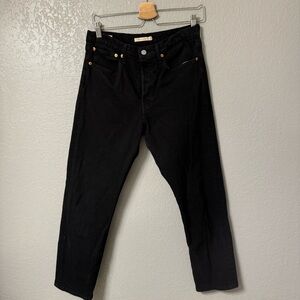 Levi’s Wedgie Straight   Waist 30  Inseam 27